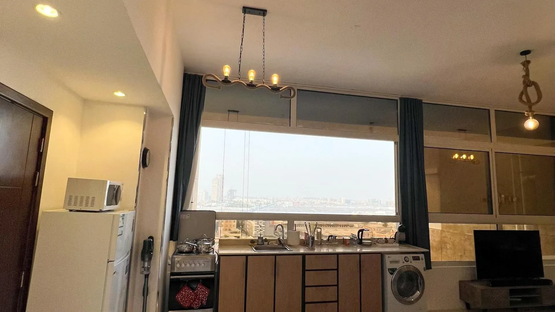 Red Sea Studio Partial Sea View استديو بحر الأحمر اطلالة جزئية 吉达